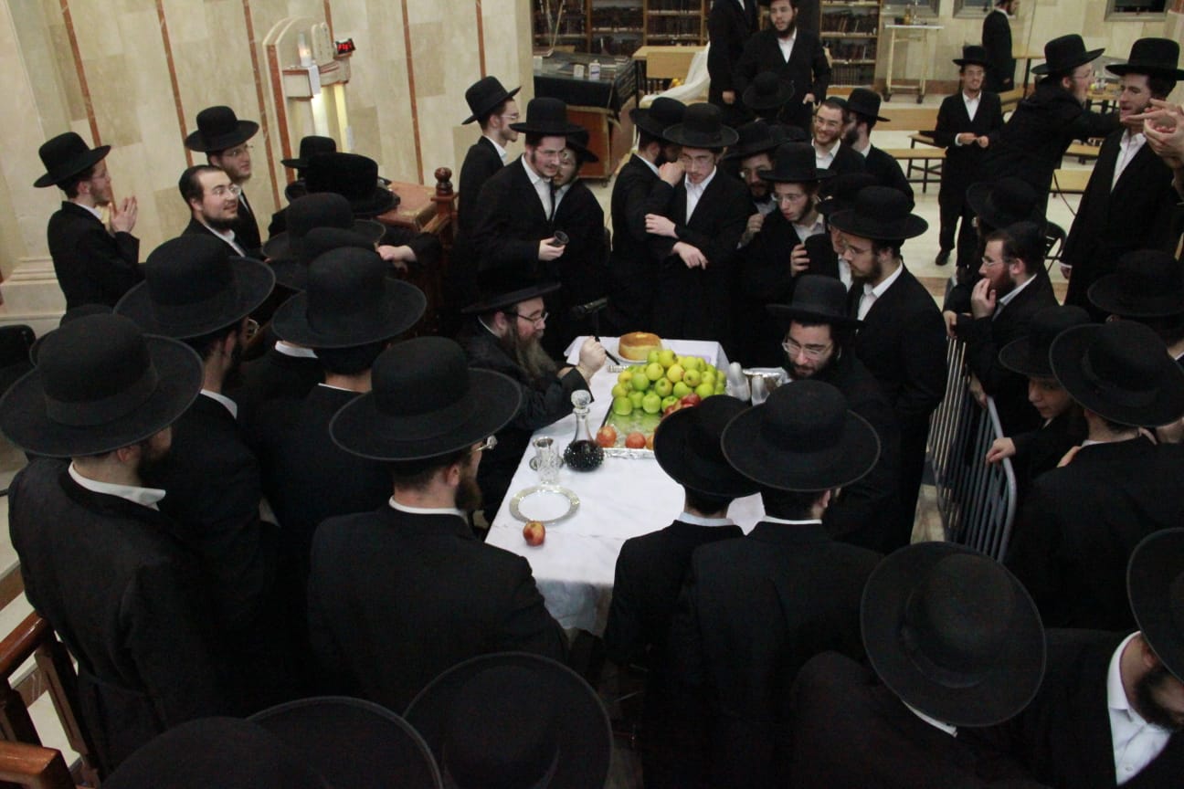 הרבי מווערצקי מסר שיעור תורה בישיבת גור