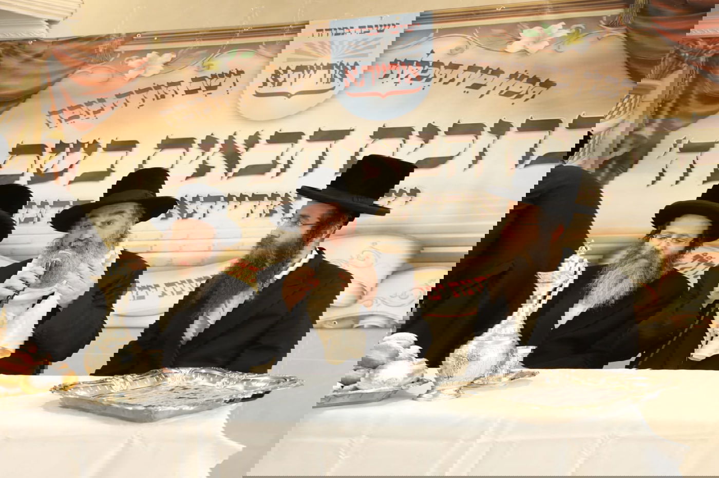 האדמו"ר רבי יקותיאל אבוחצירא ביקר בישיבה החסידית