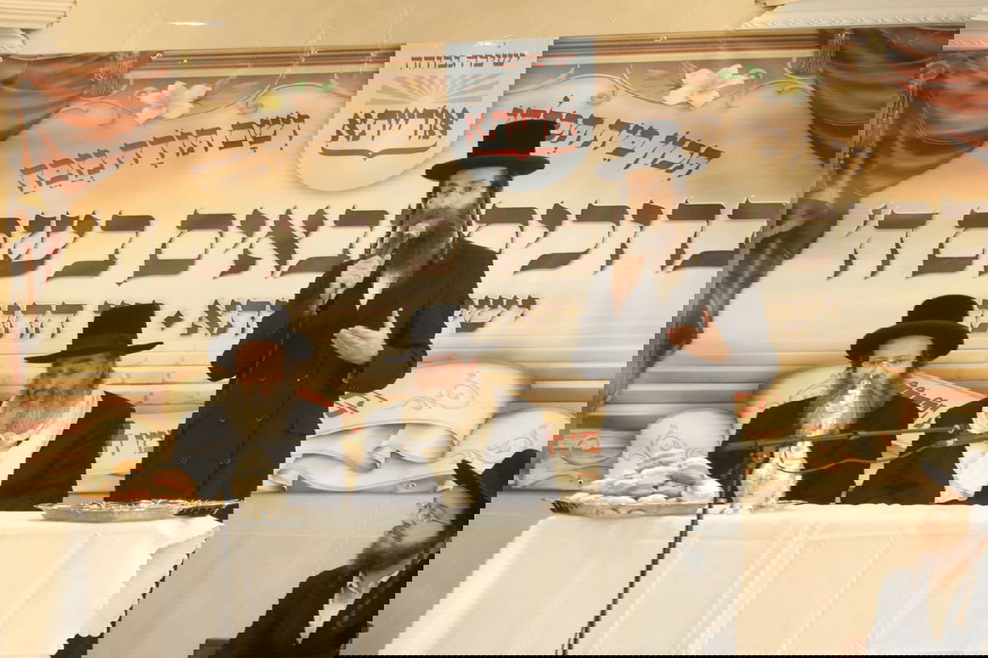 האדמו"ר רבי יקותיאל אבוחצירא ביקר בישיבה החסידית