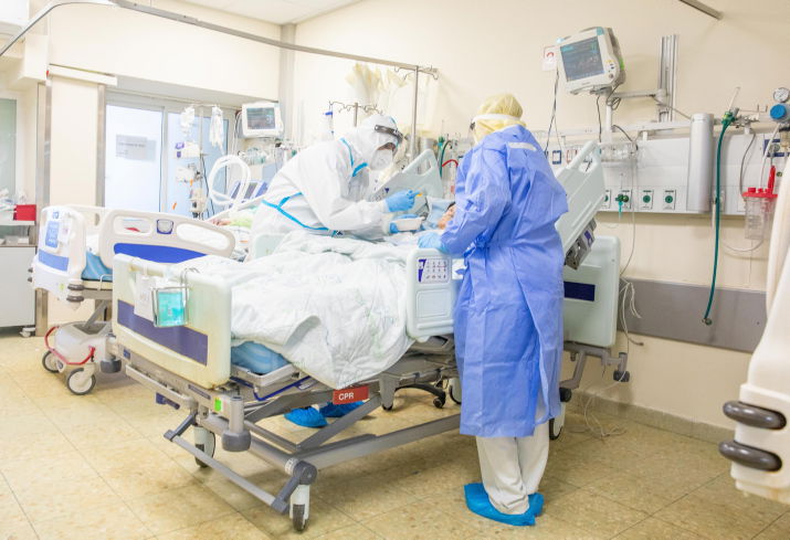 מחלקת קורונה בבית החולים קפלן