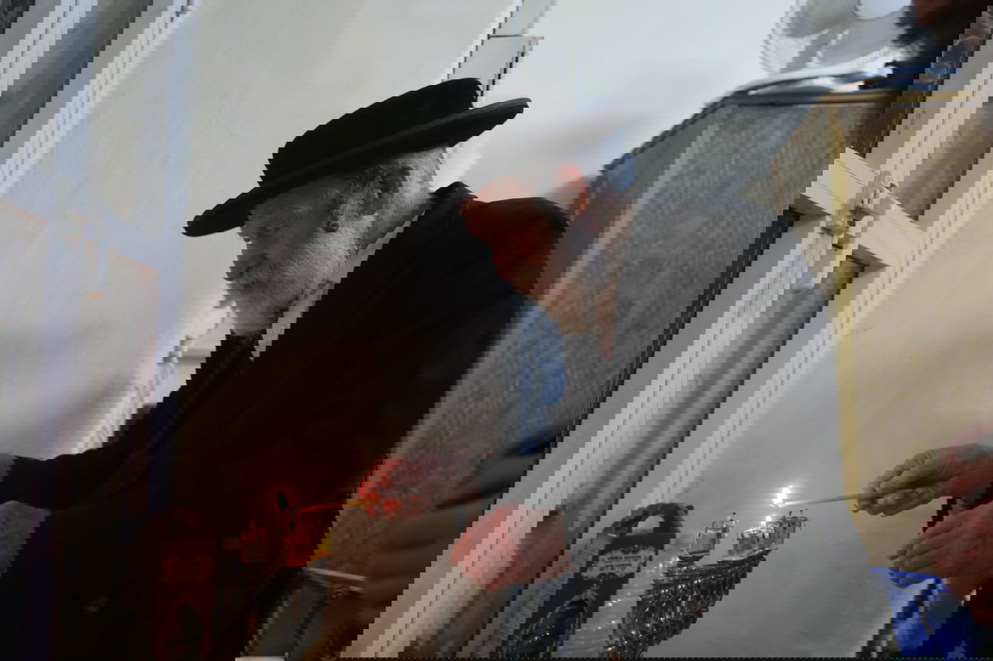 ההדלקה השמחה של הצ'אלמער ה'מנקר' • צפו