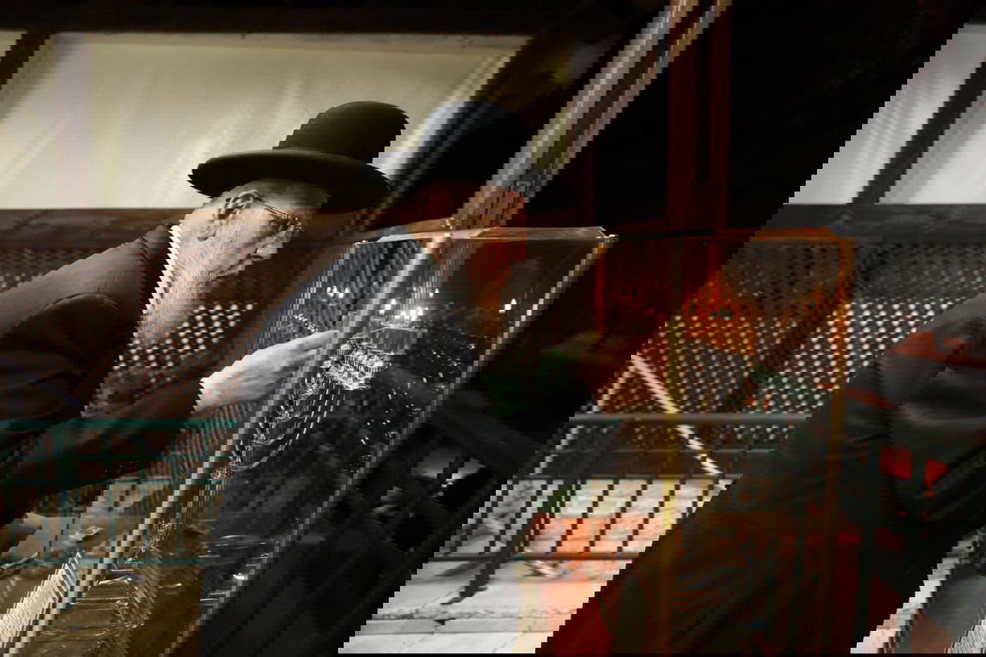 נר חמישי • צפו בהדלקה של נשיא 'המועצת'