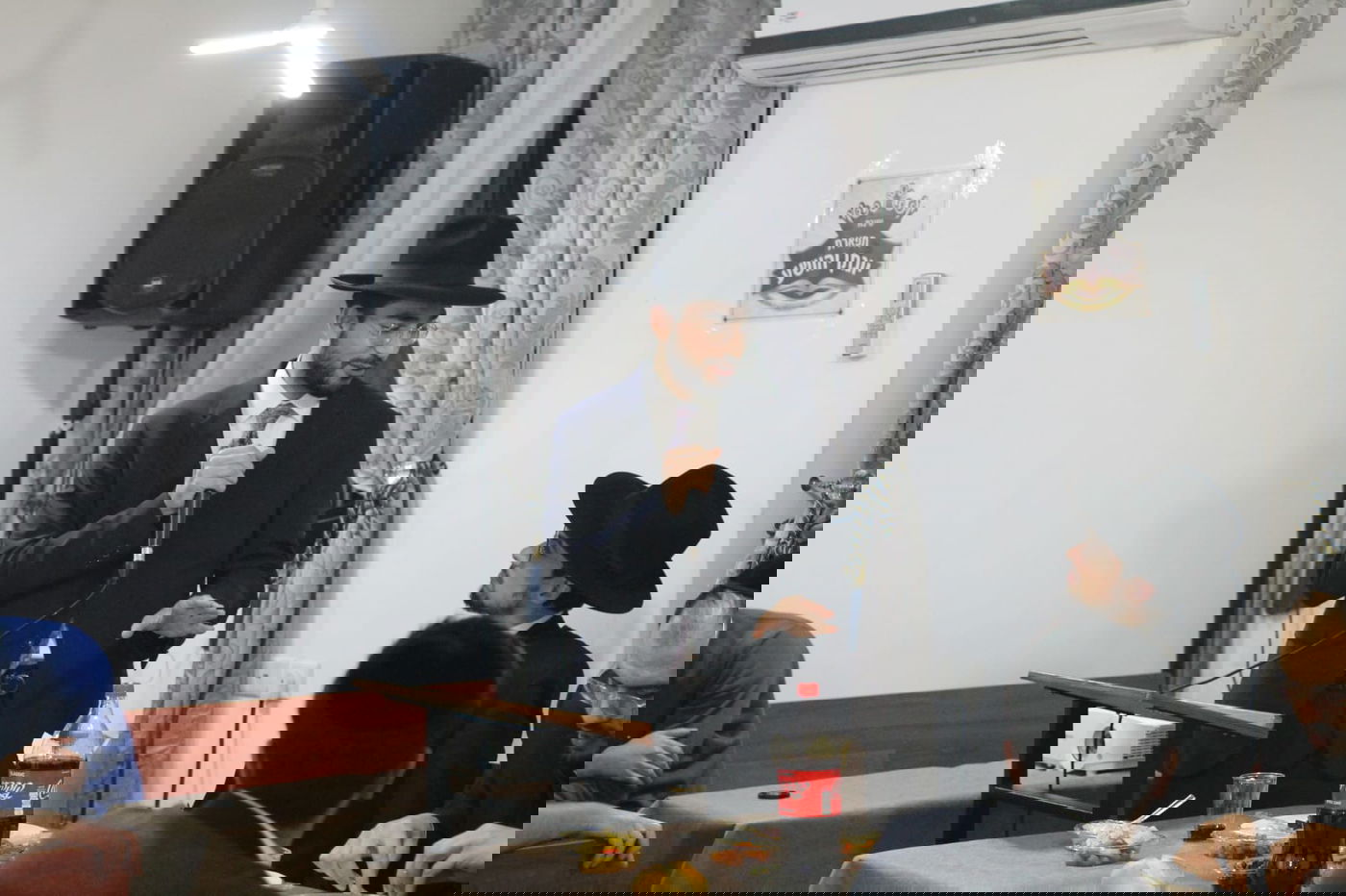 'ישיבת הקורונה' חגגה מסיבת חנוכה • צפו