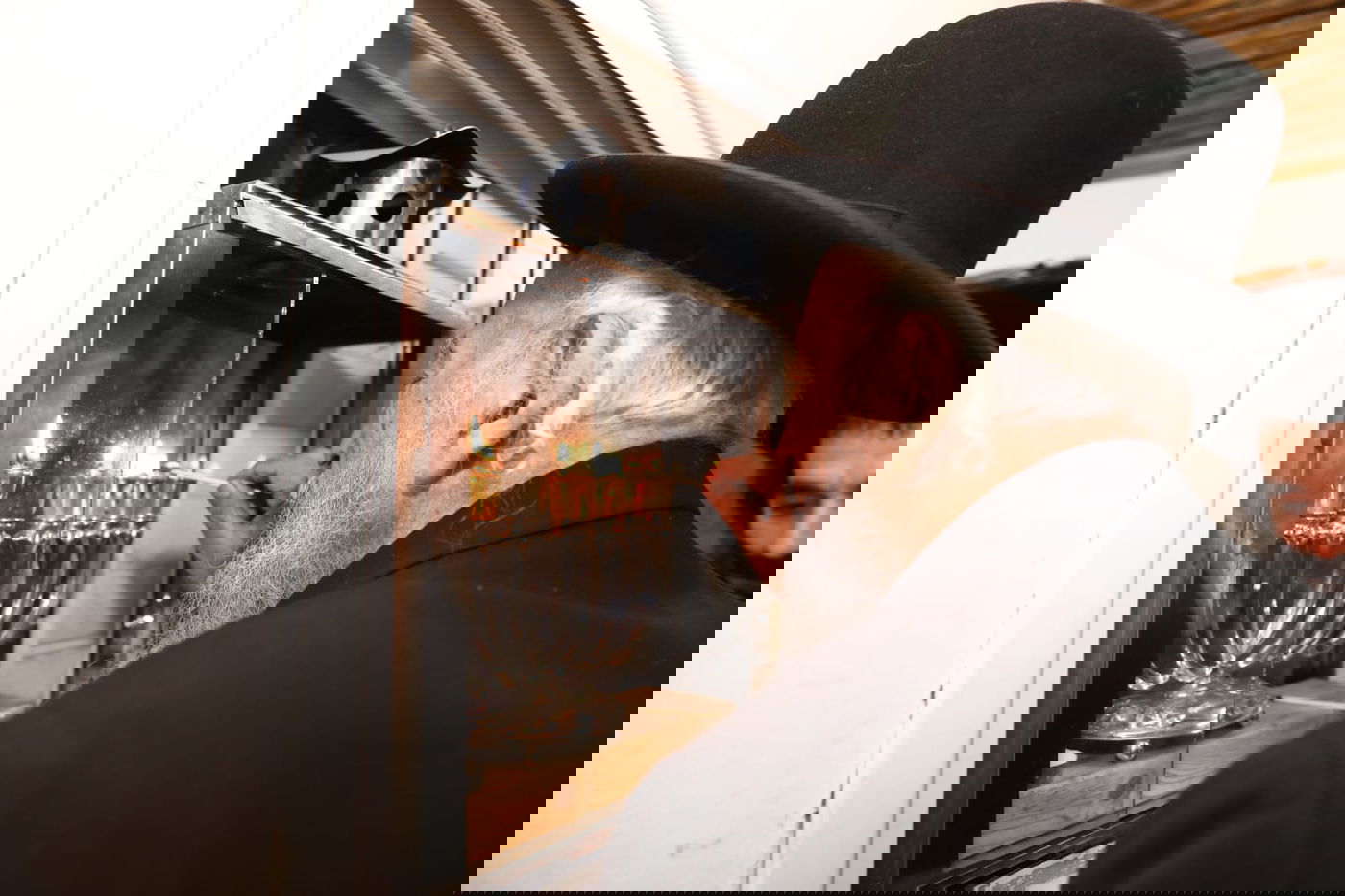 חבר המועצת הגר"ש בעדני הדליק נרות והעתיר בתפילה • תיעוד