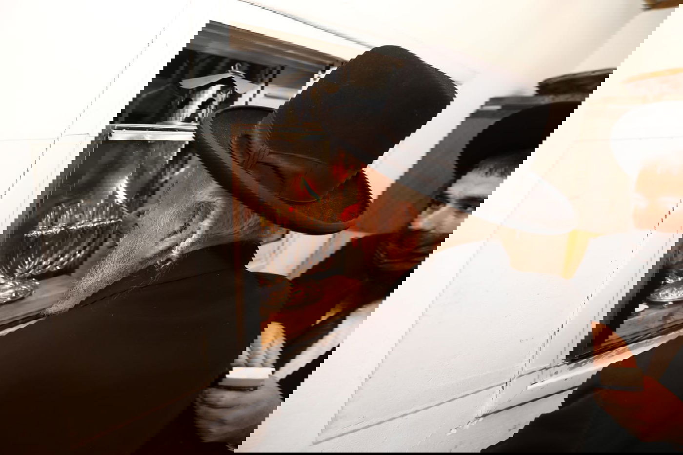 חבר המועצת הגר"ש בעדני הדליק נרות והעתיר בתפילה • תיעוד