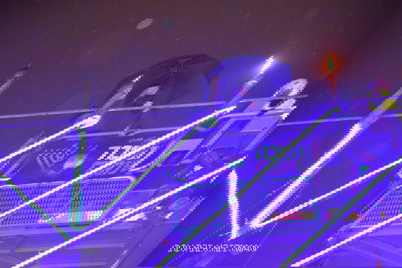 כשסמוטריץ' התחזן בהדלקה בחב"ד • צפו