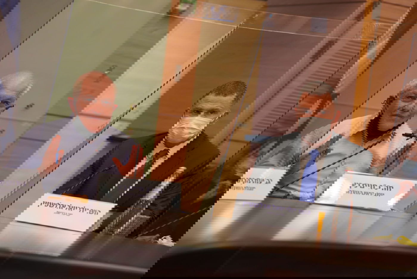 שר הבריאות: 'להילחם ב'פייק ניוז' על 'החיסונים המסוכנים''