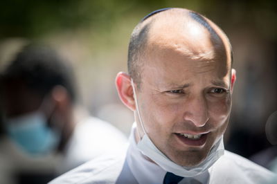 בנט מתרסק בסקרים: "לא להיכנס לדיכאון"