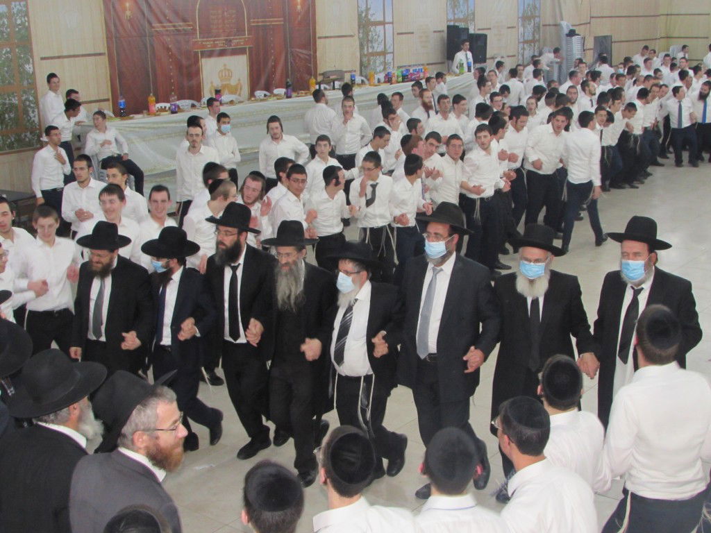 תיעוד: מסיבת חנוכה בישיבת "בית מדרש עליון"