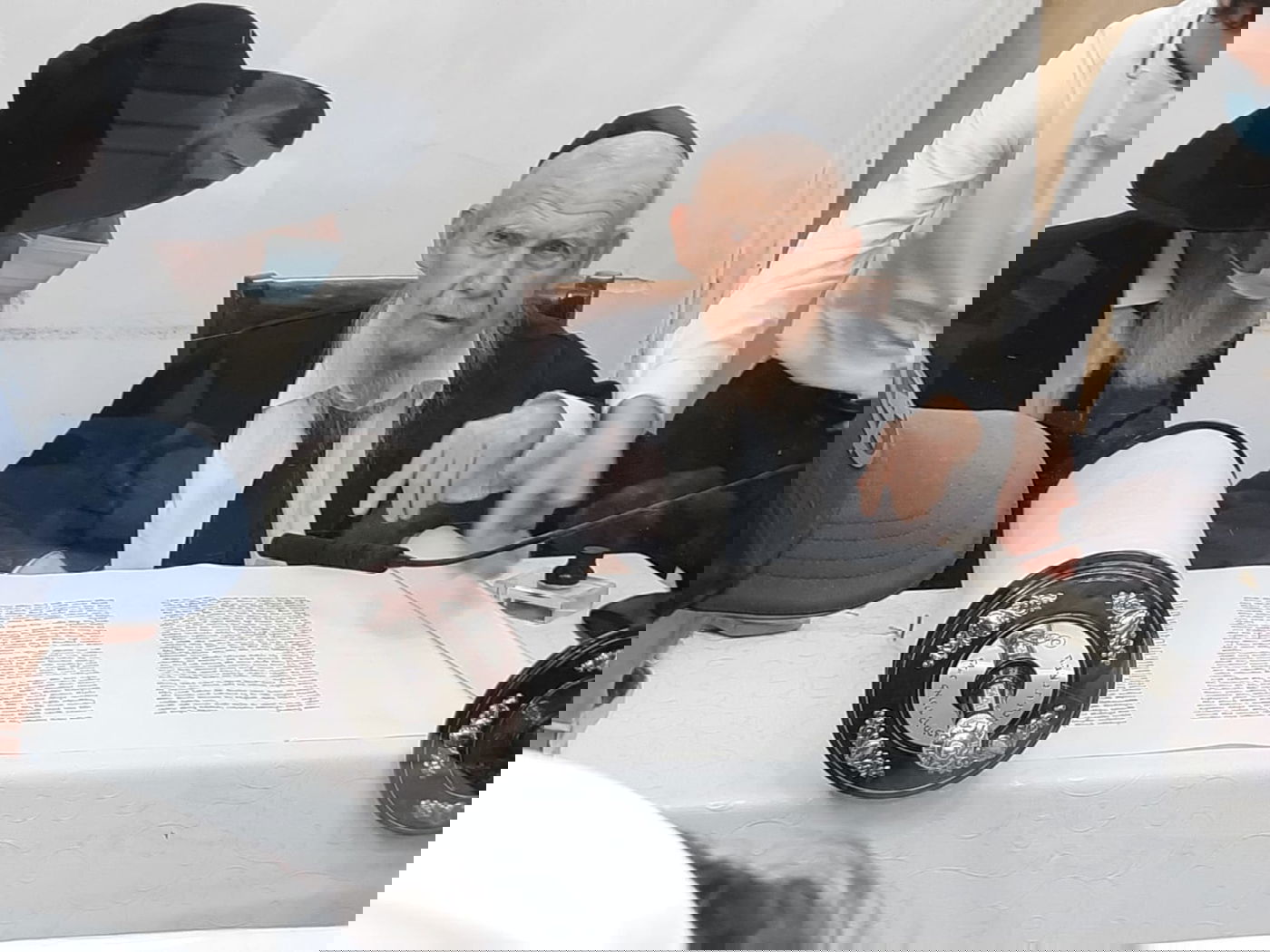 למה ראש הישיבה התעניין בסנט פטרבורג?