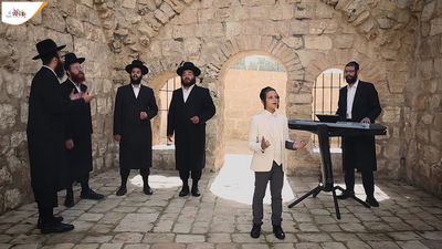 מנדי רוט, מקהלת נרננה ויענקי רובין בקליפ לחנוכה