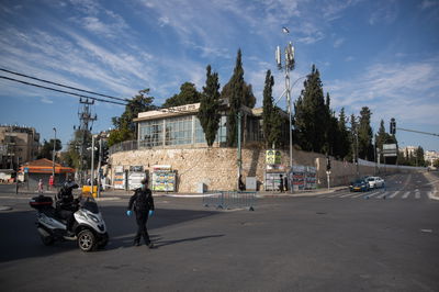 התמיכה הציבורית בתכנית מבוססת על האמון הרב של הציבור בנציגי הציבור