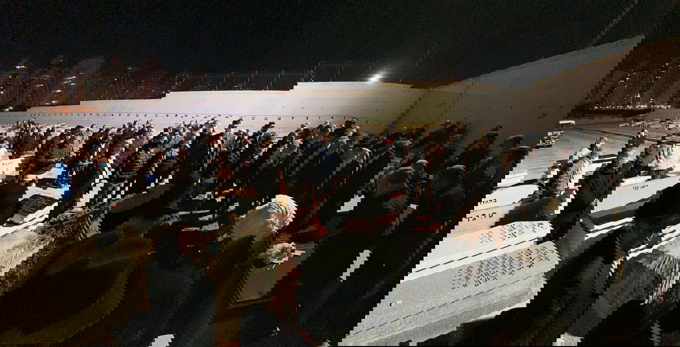 גבאי בית הכנסת המרכזי בפ"ת הובא למנוחות