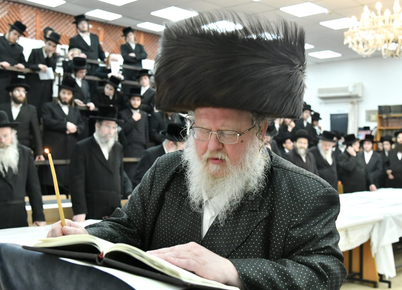 חנוכה תשפ"א בחצר חסידות סאסוב; תיעוד