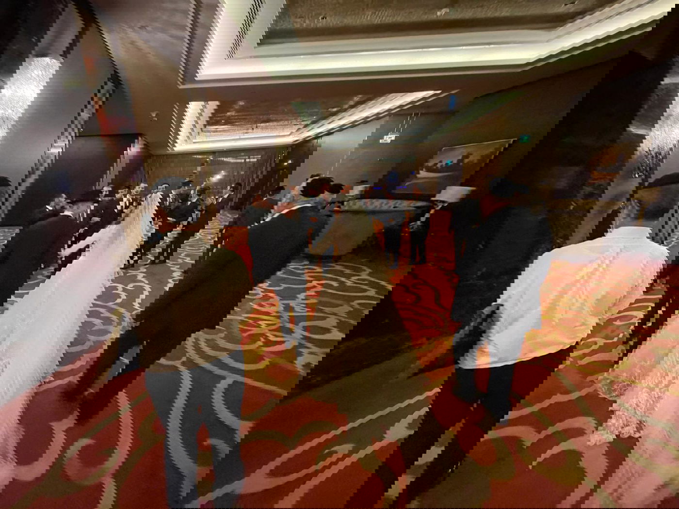 יונתן שינפלד שר לאחותו "אחות קטנה"; צפו