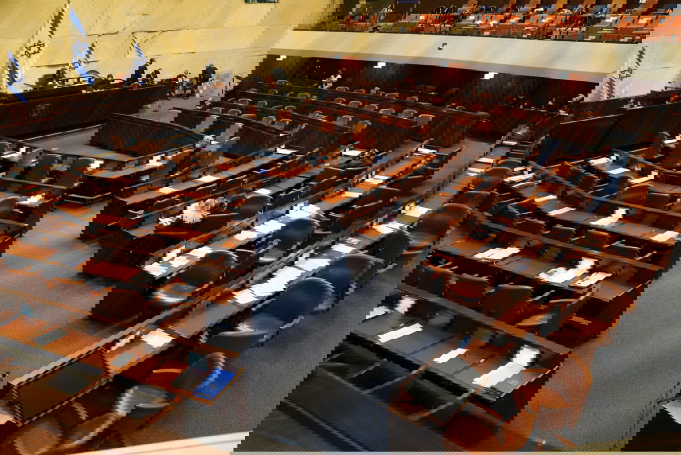 מליאת הכנסת, הערב