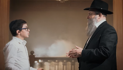 הרב ובנו בדואט קליפ לכבוד 'בר המצווה'