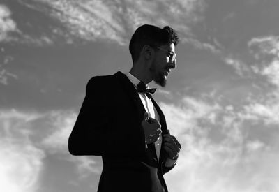 שלמה רג'ה בסינגל שכתב לכבוד חתונתו