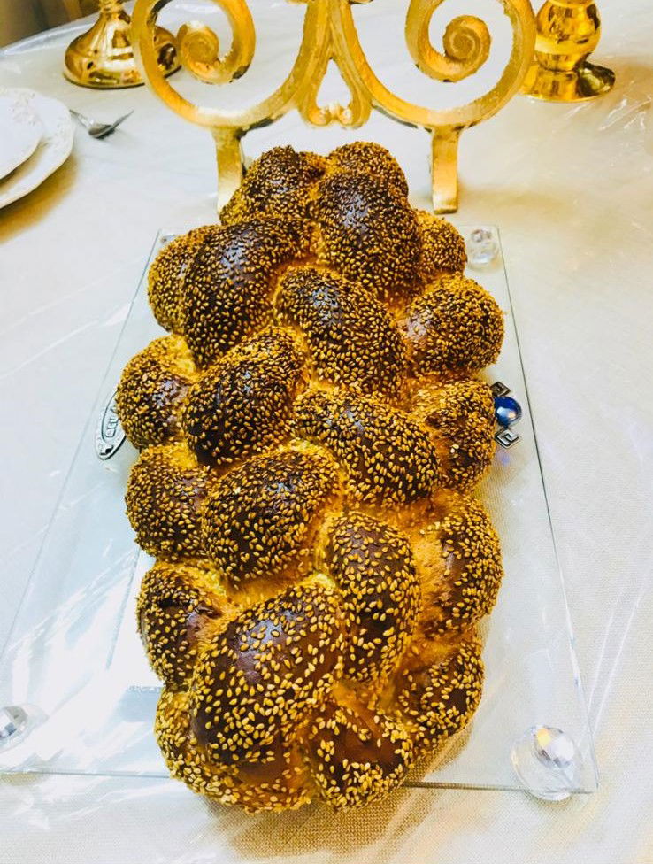 חלה מרשימה וטעימה לשבת מ-6 רצועות