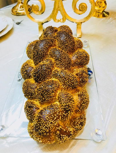 חלה מרשימה וטעימה לשבת מ-6 רצועות