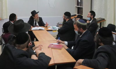 הגרב"צ קוק בבית ההוראה