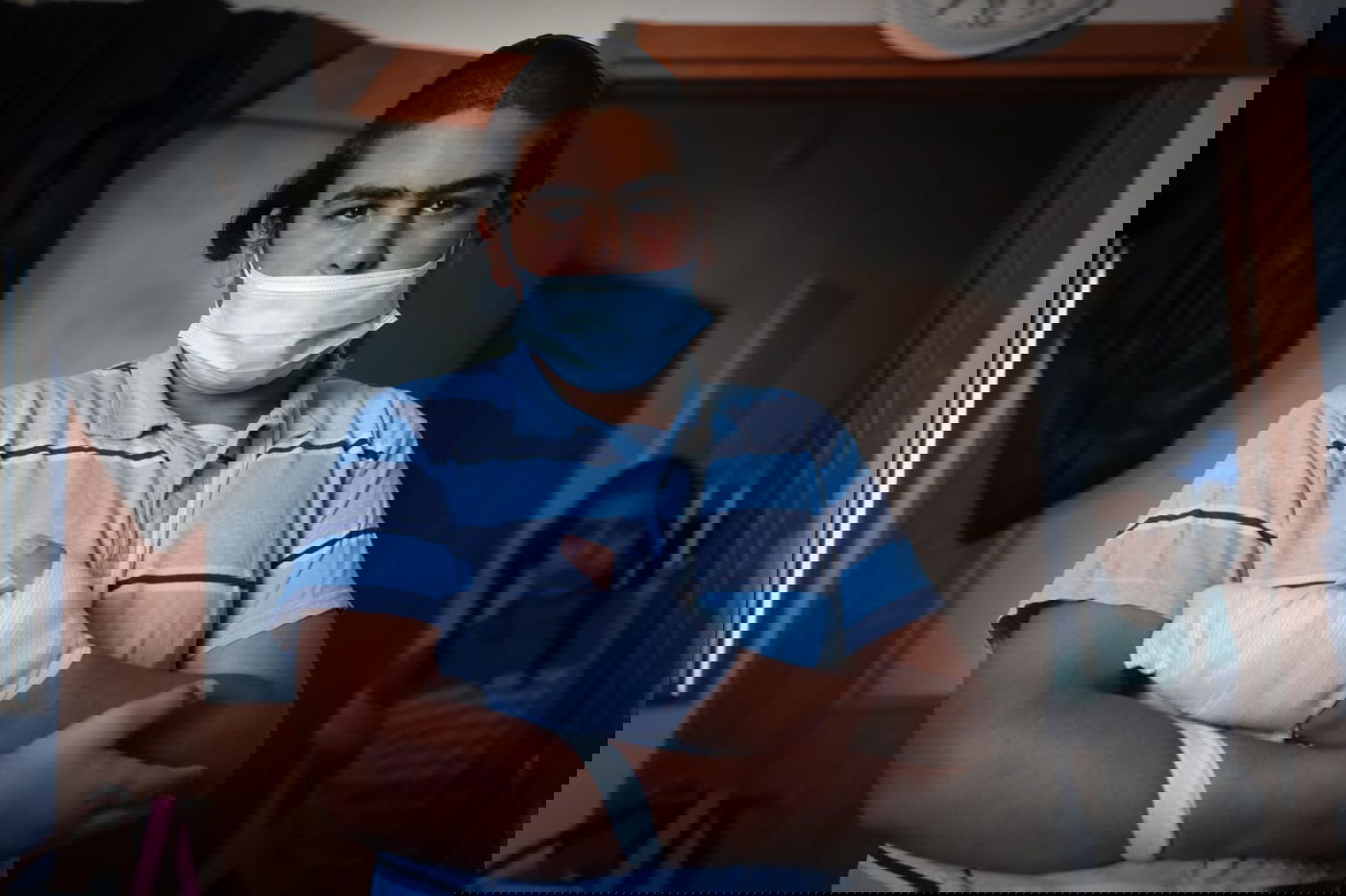 יוסף שמחי, הילד החרדי שהוטח על הקיר