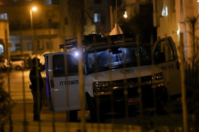 ניידת משטרה בציר בר אילן, אמש