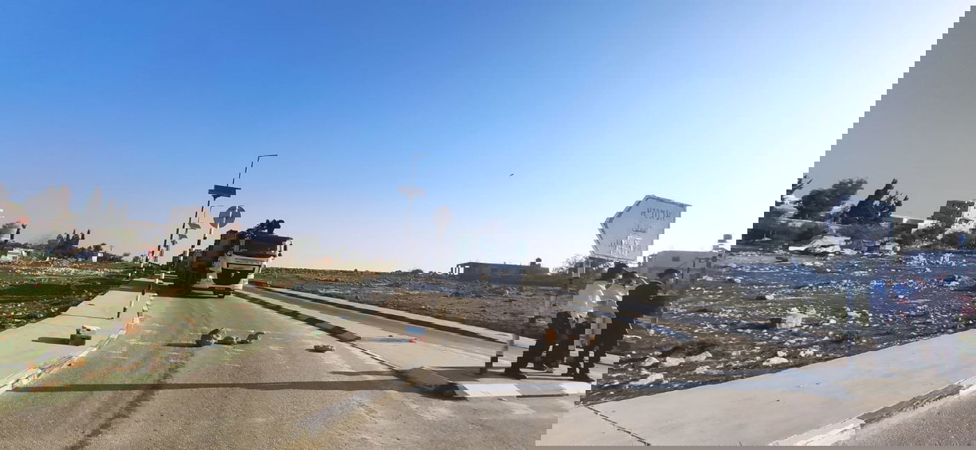 חרדים, מתיישבים וערבים הפגינו: די לסירחון