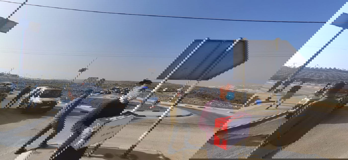 חרדים, מתיישבים וערבים הפגינו: די לסירחון