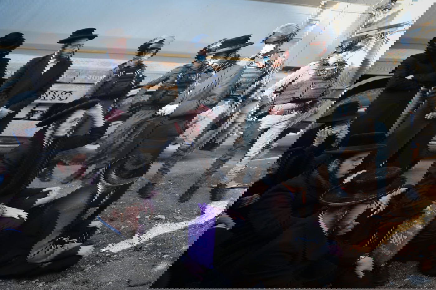 הקיצונים הפכו את גדר הבטיחות על ילד שעבר באזור