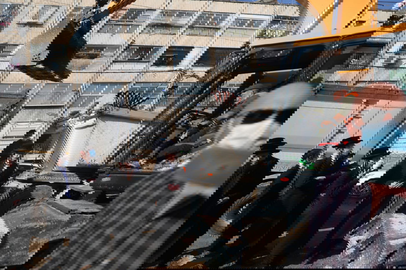 הקיצונים הפכו את גדר הבטיחות על ילד שעבר באזור