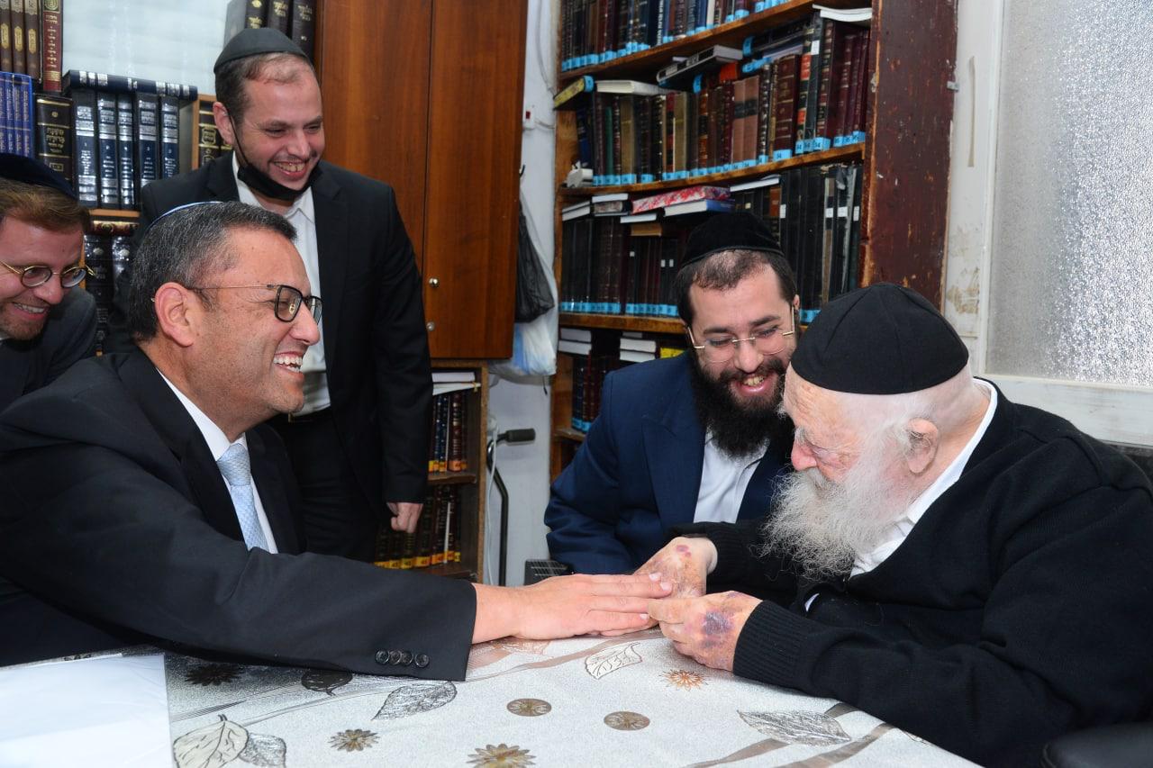 משה ליאון עם הגר"ח קנייבסקי, הערב