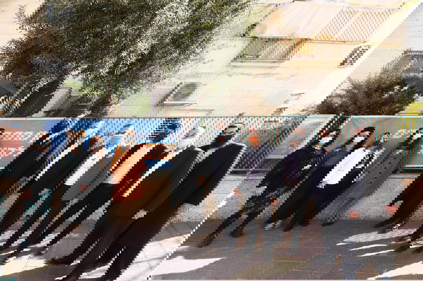 מאוחדת מובילה את מערך החיסונים באלעד