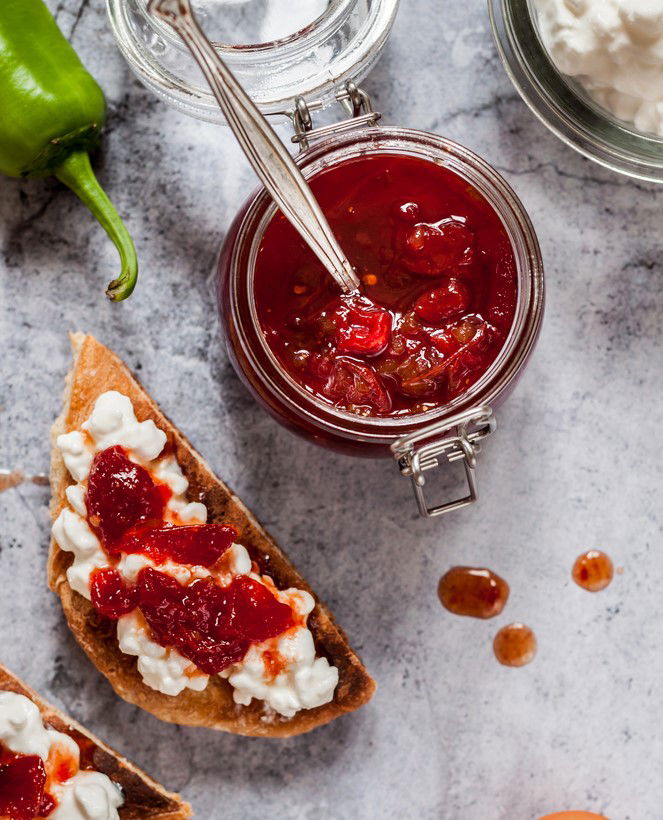 ריבת עגבניות שרי מתקתקה עם נגיעות לימון