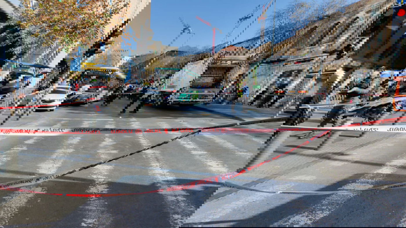 אישה חרדית בת 63 נהרגה מפגיעת משאית לפינוי אשפה