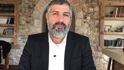 צבי יחזקאלי בפינה על פרשת שמות • צפו