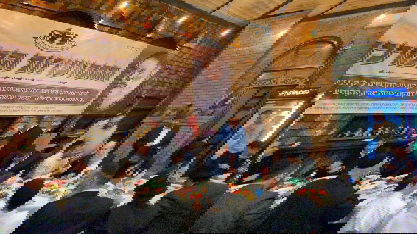 עם מדחום בכניסה: מאות בהילולת בעל התניא