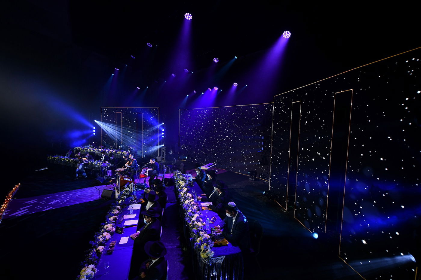 דרך הרשת: מאות אלפים בהילולה של 'כסא רחמים'