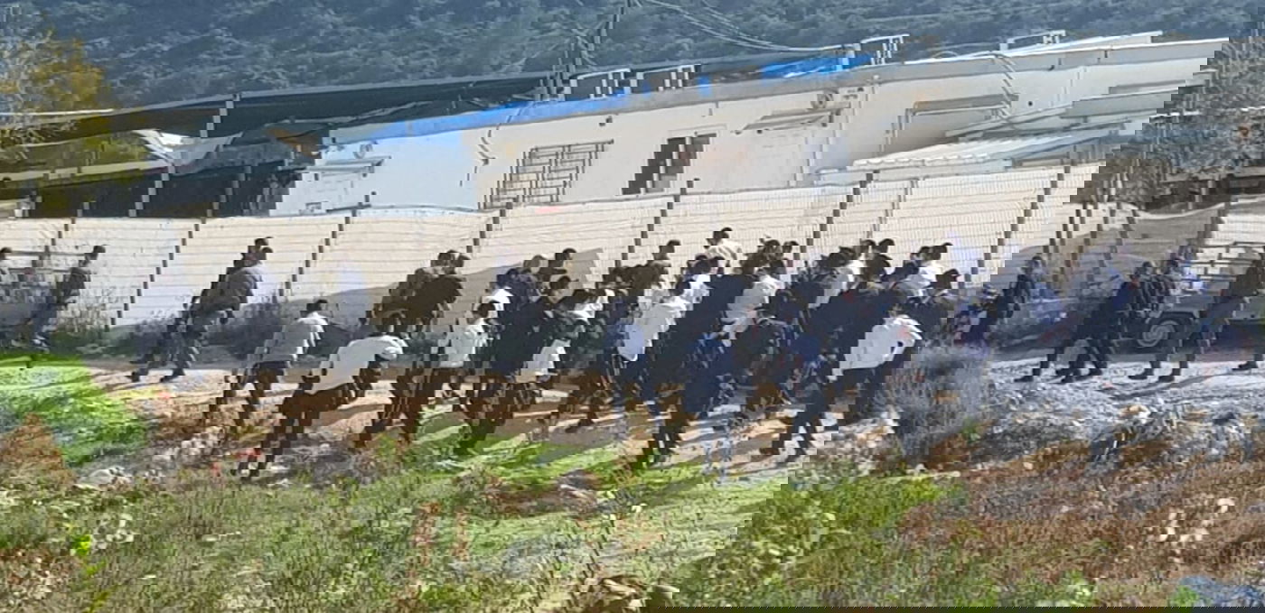 ילדי 'הפלג' הבריחו שוטרים, שחזרו ועצרו חמישה