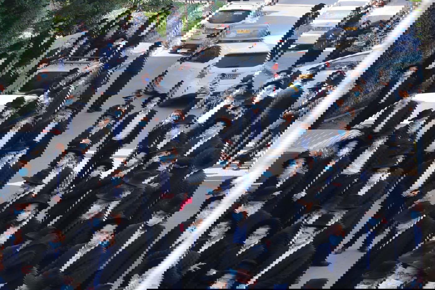 "איי משולם, משולם": הלווית ראש הישיבה שנפטר מהנגיף