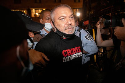 אחד ממנהיגי מחאת השמאל ירוץ עם בוגי יעלון