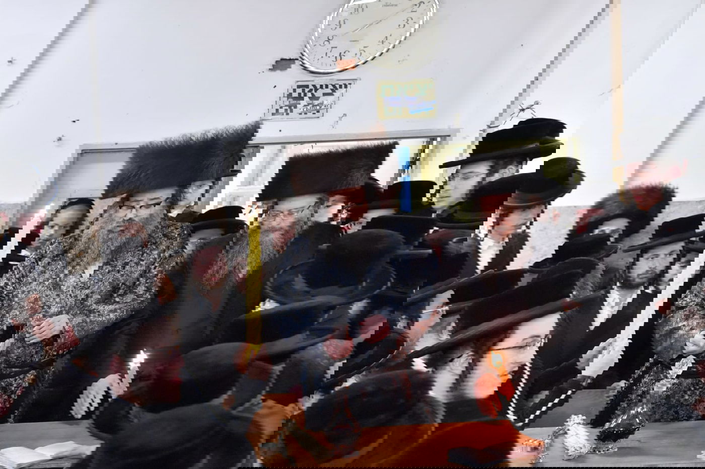 בחורי סאטמר התאחדו לשבת בראשות הגרח"צ מייזליש