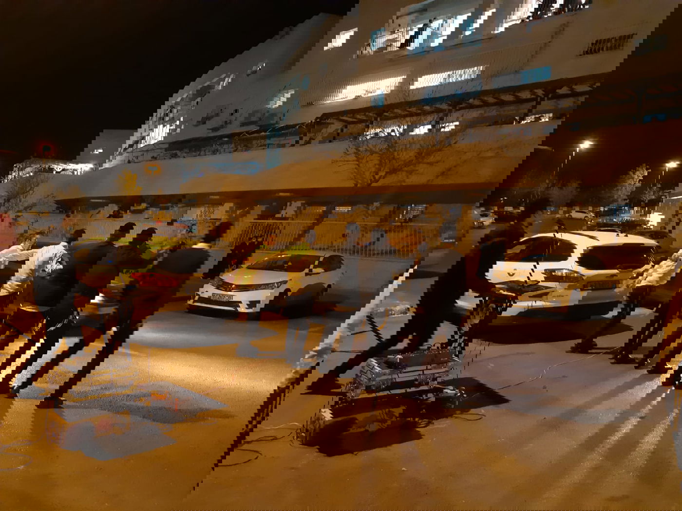 החתונה בוטלה: כך החברים שימחו את החתן • צפו