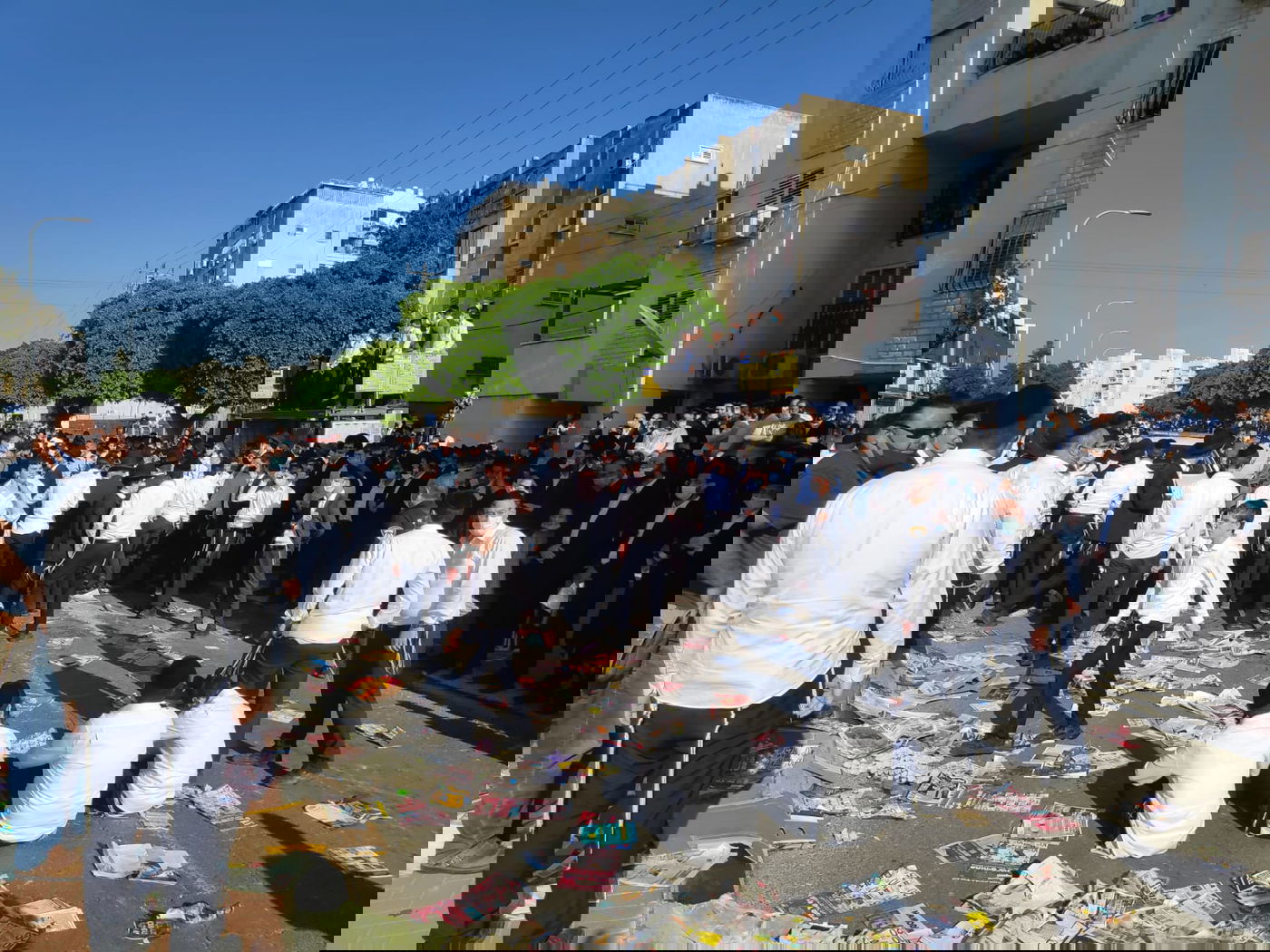 זעם: אנשי הפלג התפרעו; הרב שניסה להרגיע - נעצר בכוח