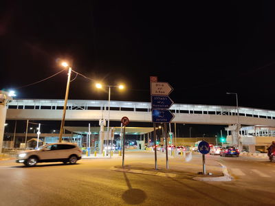 מעבר קלנדיה, הערב