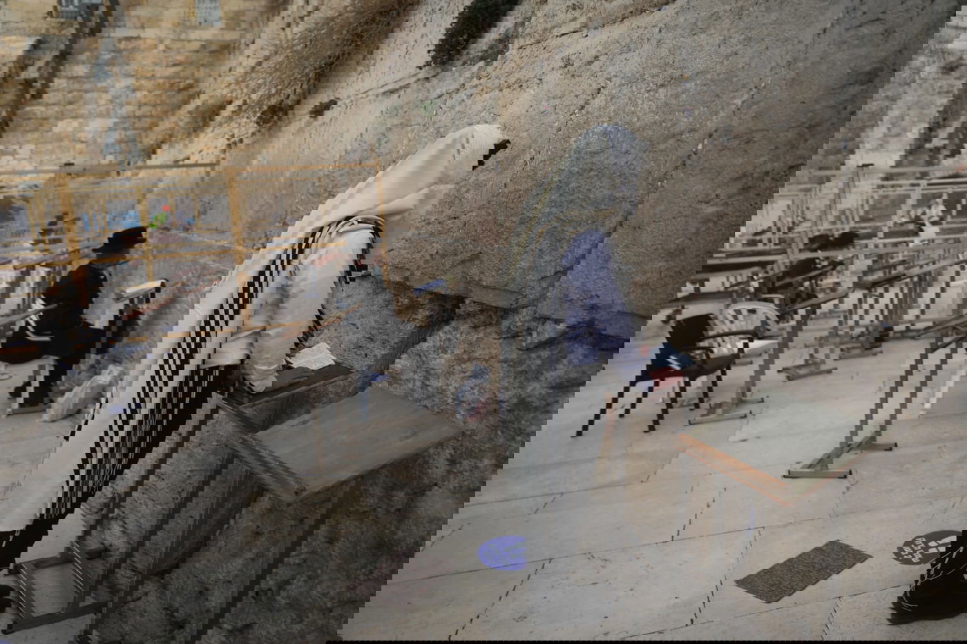 הכותל המערבי והדרכים המובילות - ריקות