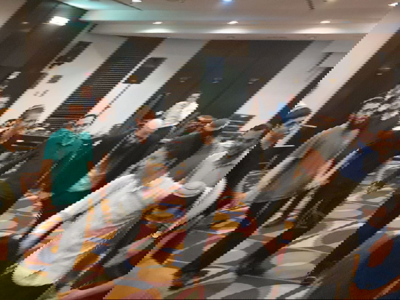 עד השעות הקטנות: צפו בריקודים במלונית הקורונה