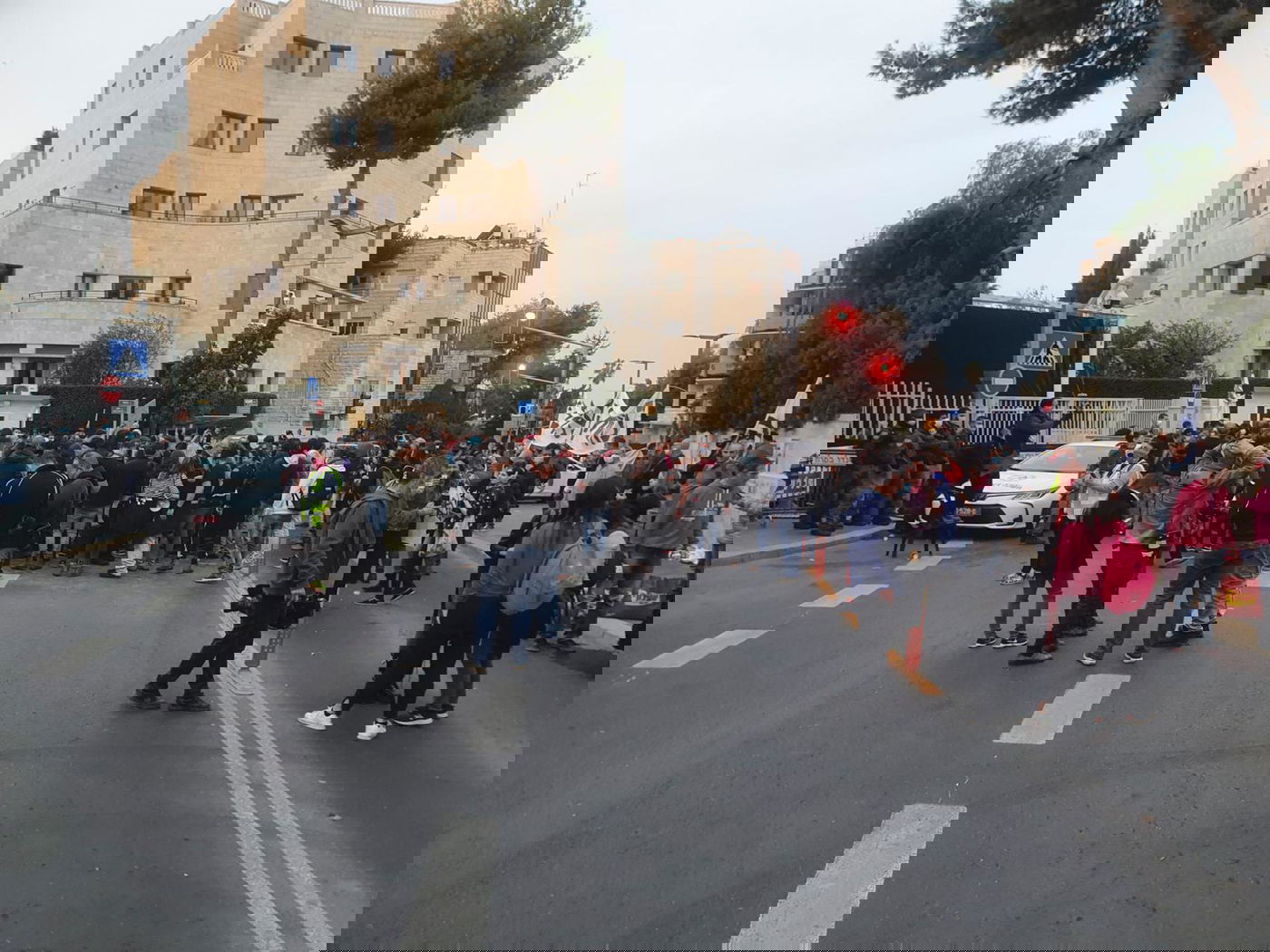 המפגינים נגד נתניהו קמו מוקדם; 7 נעצרו