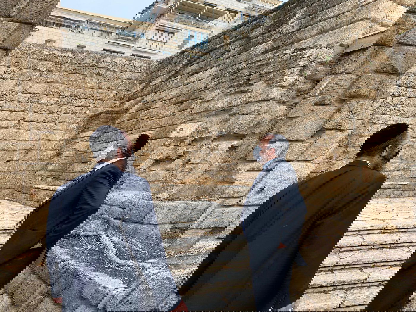 שר הדתות ביקר בבית הקברות העתיק ביפו