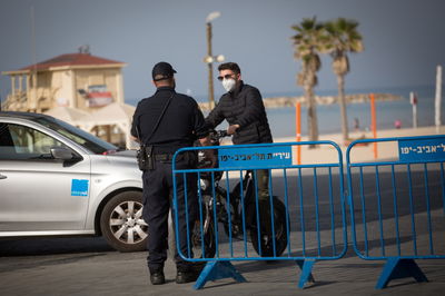 המתנה שהסגר נותן לנו ברגע זה ממש / טור
